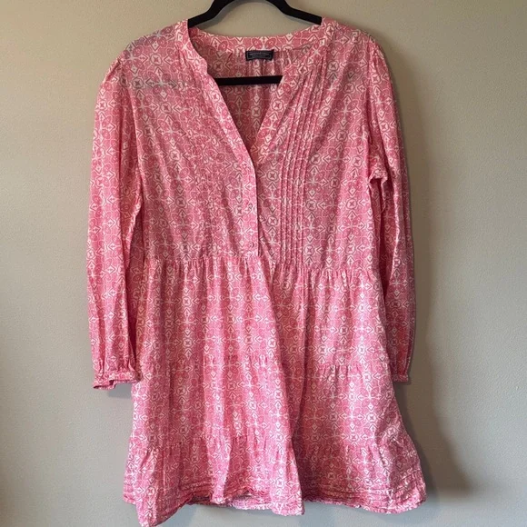 Vineyard Vines Dress - Picture 1 of 6